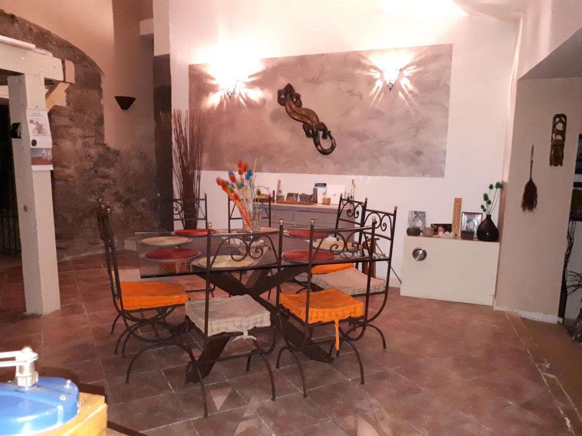 Bed and Breakfast Chez Patricia & Denis Flassans-sur-Issole Екстер'єр фото